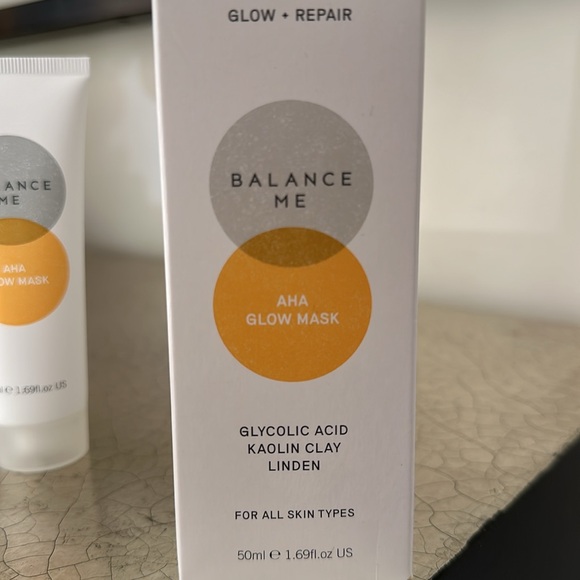 BALANCE ME AHA GLOW MASK - Picture 3 of 5